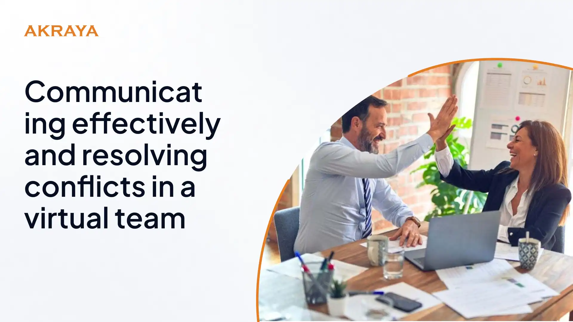 Communicating effectively and resolving conflicts in a virtual team